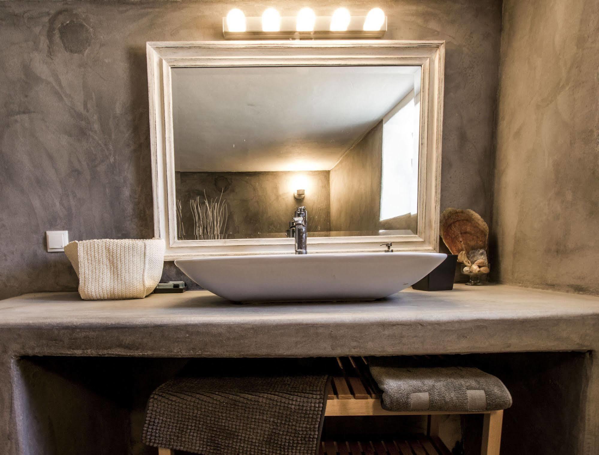 Lavish Suites Agios Ioannis Diakoftis Zewnętrze zdjęcie